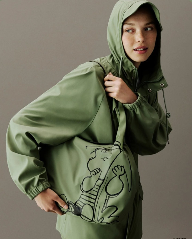 Stigle su Coccinelle Peanuts jakne! 

Italijanski...