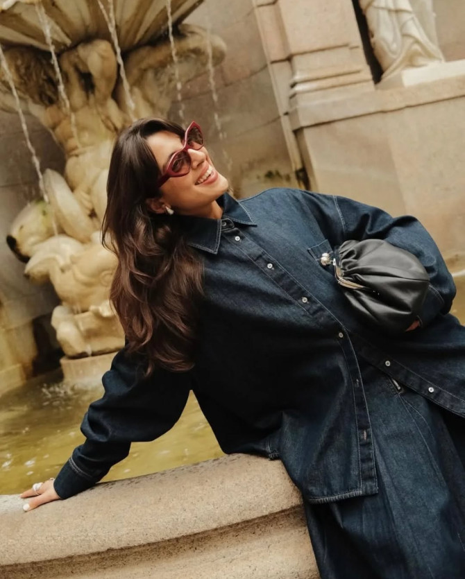 Sunlit days call for denim pieces. #weekendmaxmara...