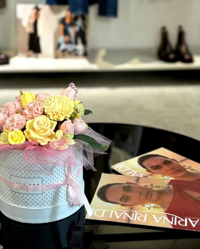 Marina Rinaldi 

Krojevi koji prate svaku liniju,...