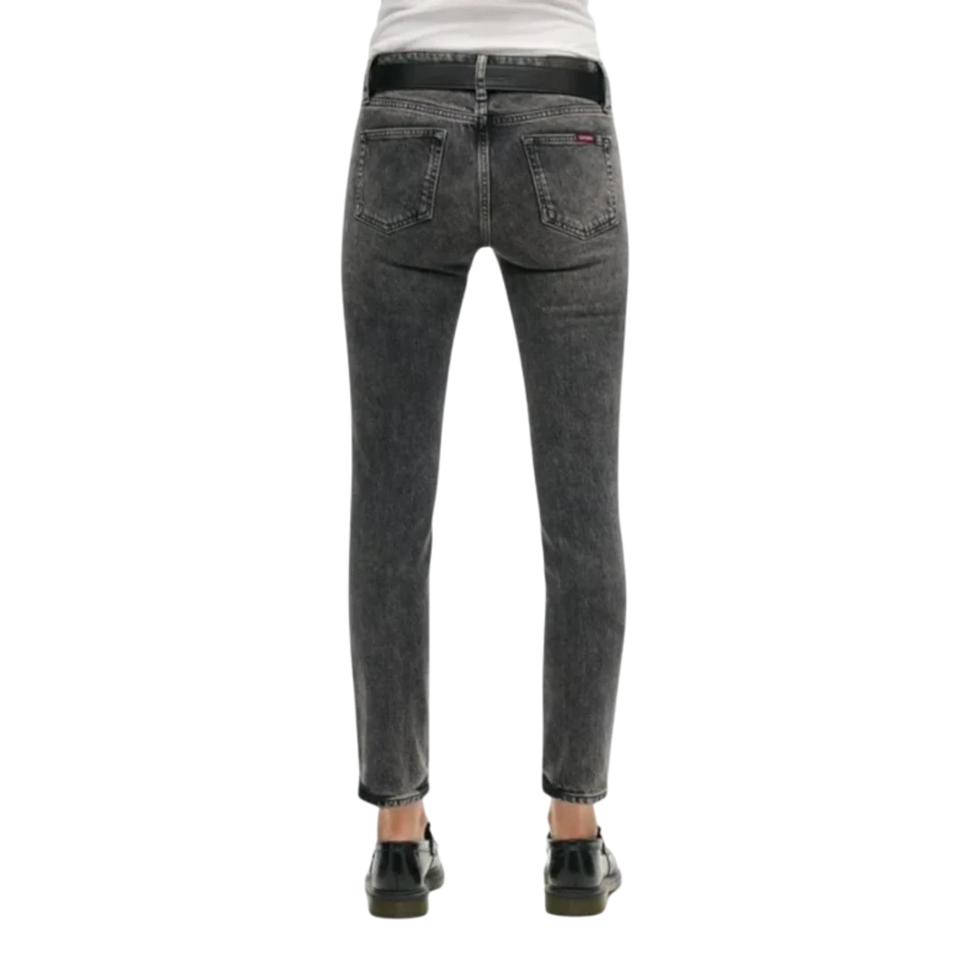 SUPERDRY ŽENSKE FARMERKE CRNA 35498
