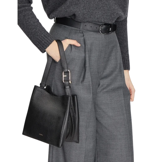 FURLA ŽENSKA TORBA CRNA 43707