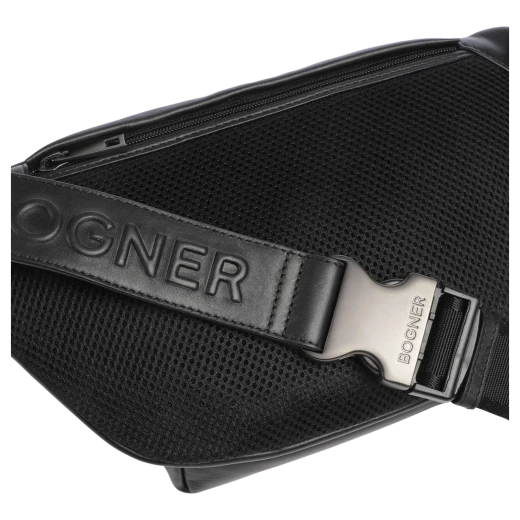 BOGNER MUŠKA TORBICA CRNA 54471