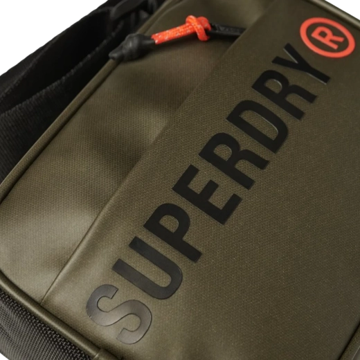 SUPERDRY MUŠKA TORBA MASLINASTA 37032