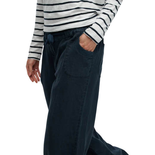 SUPERDRY ŽENSKE FARMERKE TEGET 50303