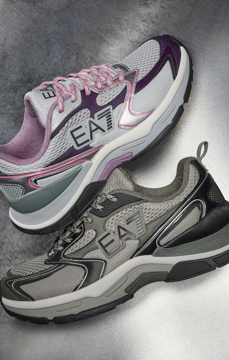 EMPORIO ARMANI - Dobrodošli u svijet EA7 Emporio Armani, brenda koji besprijekorno spaja sportsku funkcionalnost sa italijanskom elegancijom.